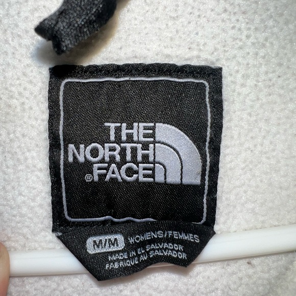 North face - Picture 3 of 3